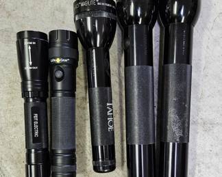 Heavy duty flashlights