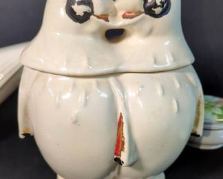 Vintage McCoy Love Birds Cookie Jar, 9", Ceramic Dove Figurine, 6" x 11", Lefton Ceramic Humming Bird, Teacups With Saucers, Lefton Ceramic Bird Figurine, Bird Bulb, And More, Total Qty 13