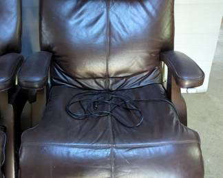 Human Touch Perfect Chair Electric Zero Gravity Chair, Model PC-075, Powers On