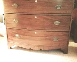 Early 19th century bow front chest of drawers/inlaid “kite” escutcheons