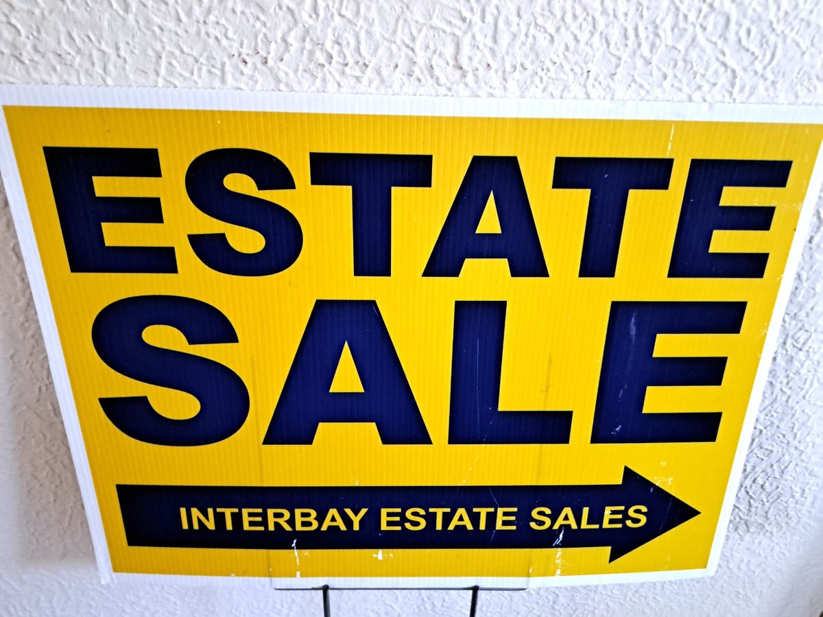 FOLLOW THESE SIGNS TO THE SALE