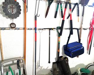 LAWN AND GARDEN TOOLS