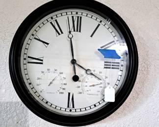 WALL CLOCK