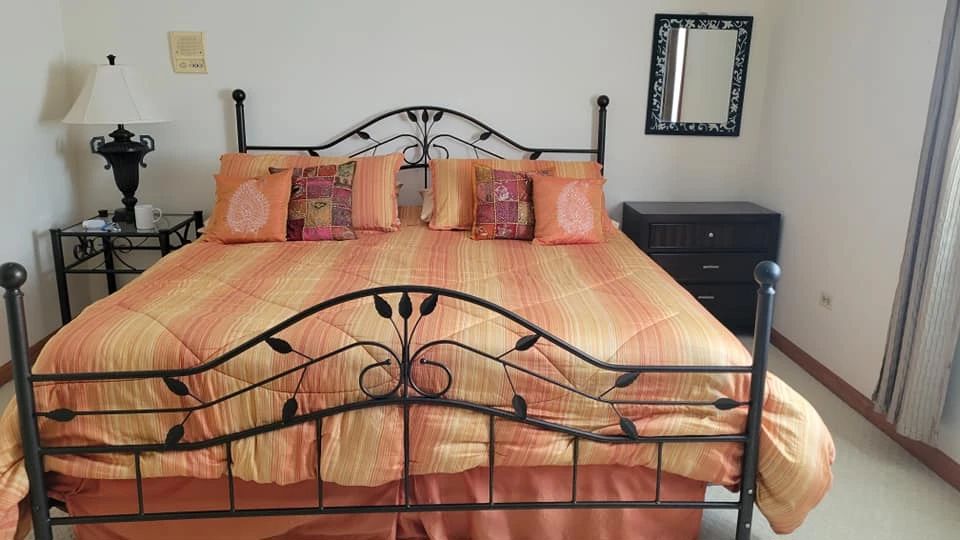 Burr Ridge Estate Sale starts on 10/20/2023