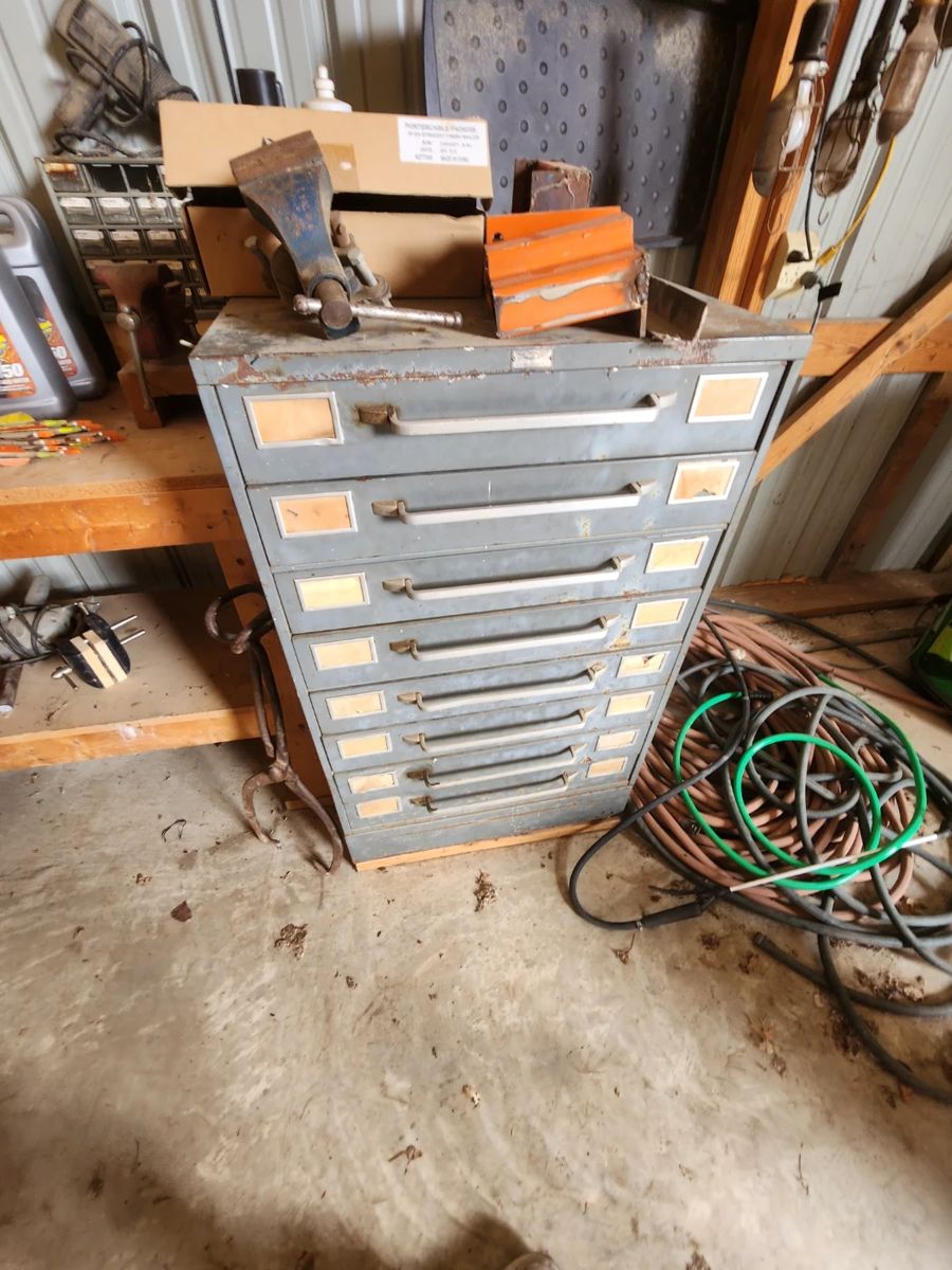 ESTATE SALE in Paola, KS starts on 10/19/2023