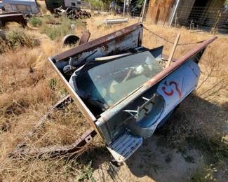 #450 • Truckbed Trailer
