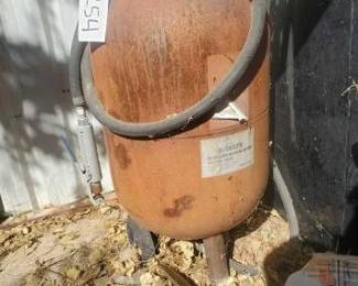#1254 • Central Pneumatic 20 Gallon Sand Blaster
