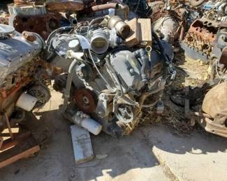 #1146 • Ford V8 Engine and Transmission
