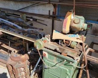 #1128 • Doringer D350 Cold Saw With Conveyor Rack
