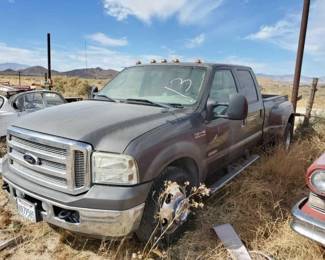#120 • 2006 Ford F-350
