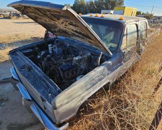 #600 • Chevy Dually
