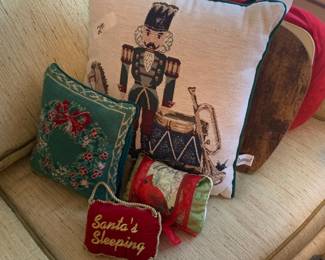 Christmas decorative pillows