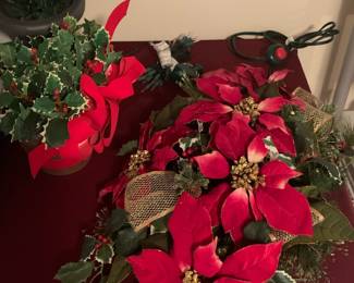 Christmas floral decor