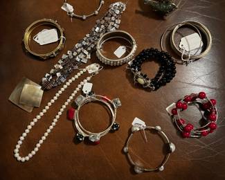 Costume jewelry 