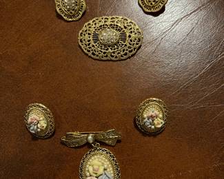Earrings and brooch sets