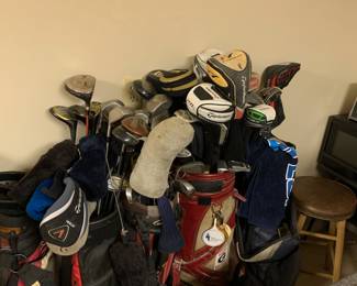 Golf clubs of all kinds, brands  - modern and vintage 