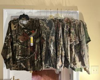 Men's hunting/outdoor clothing