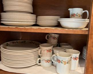 Wedgwood "Quince" dishes