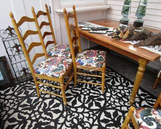 Pine table with chairs (2 leaves)