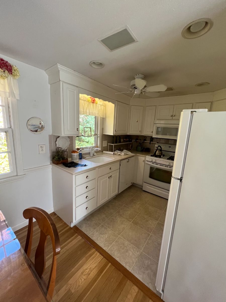 S. Yarmouth Estate Sale in South Yarmouth, MA starts on 10/28/2023