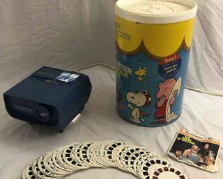 Charlie Brown Peanuts Theater Projector