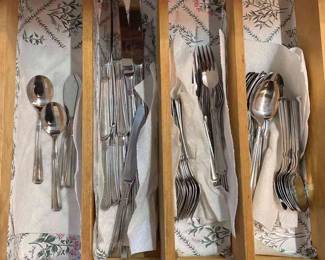 Cuisinart Flatware Set and Other Kitchen Tools