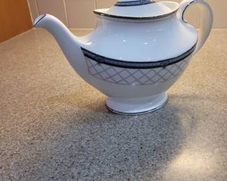 Royal Albert Countess pattern teapot
