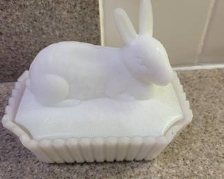 Westmoreland mule eared rabbit milk glass covered dish