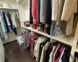 Women's Clothing: Talbots 14p, Pendelton L, Jones New York  L, Ralph Lauren L & XL, Anne Klien Petites, Oscar de la Renta-Pink Label L, Christien Dior L,  St. Johns Collection 12, Cable and Gague petite, Cold Water Creek PL, Erin London PL, Tahari Arthur S Levine petite 14P, Kasper and Company 114p and more...