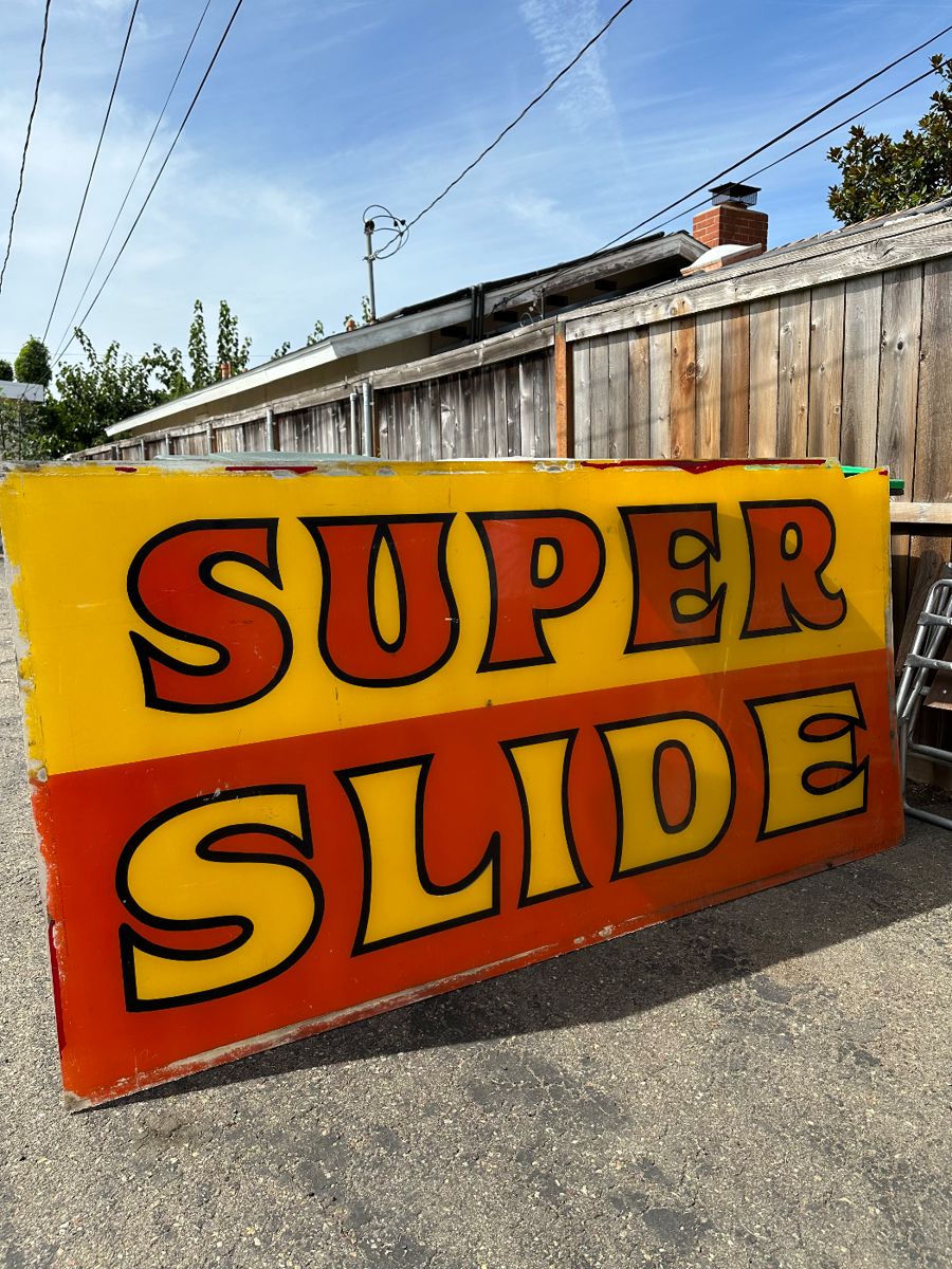 Costa Mesa Estate Sale by JOHNEVIEVE starts on 10/20/2023