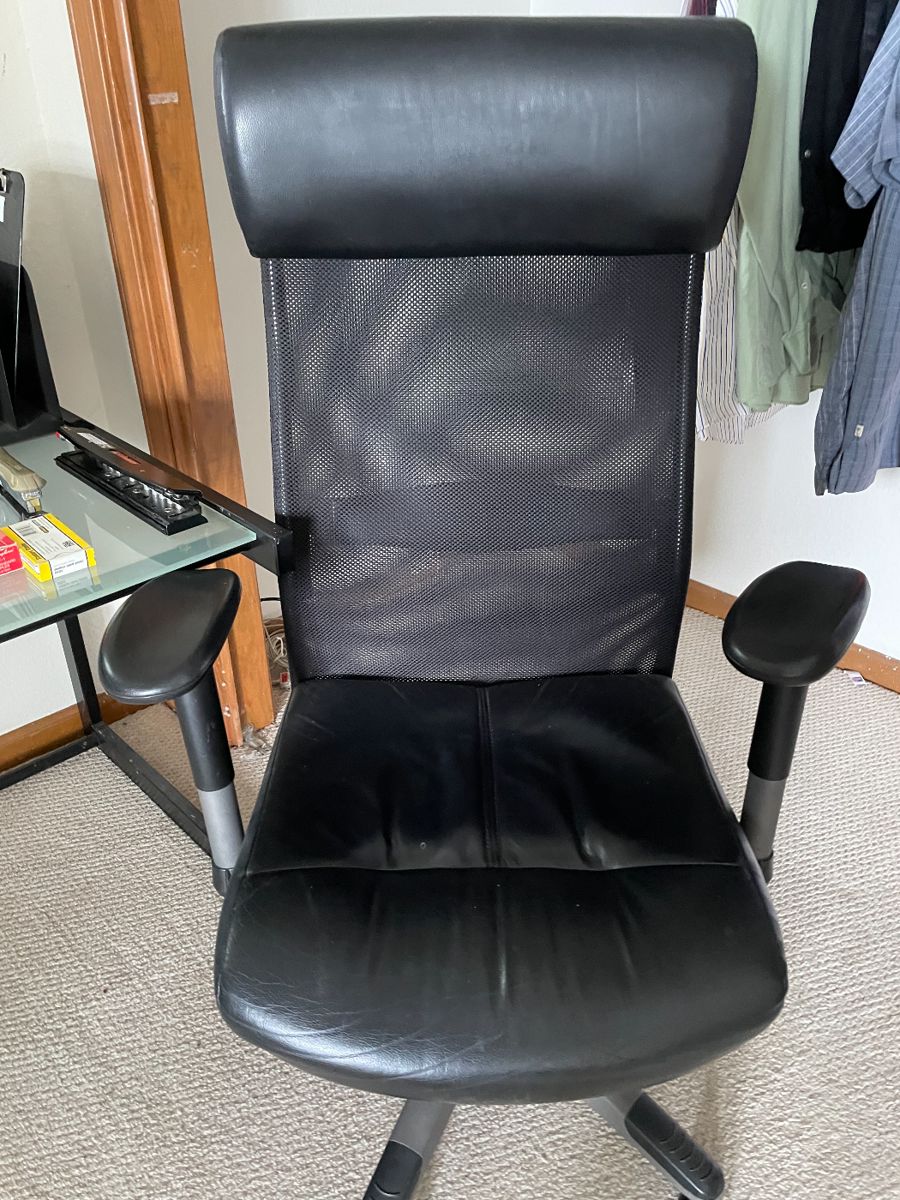 Teapots & Treasures Sale in Hot Springs Village, AR starts on 10/27/2023