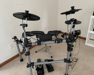 PRACTICE DRUM SET