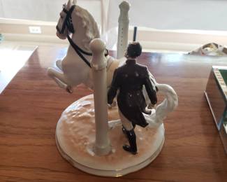 AUSTRIA PORCELAIN- SPANISCHE REITSCHUTE FIGURINE