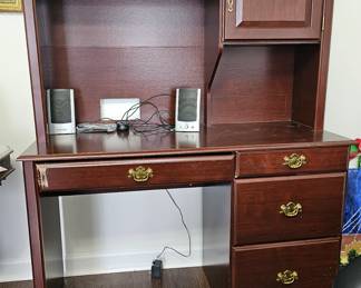 Computer desk with hutch