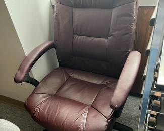 leather executive office chair