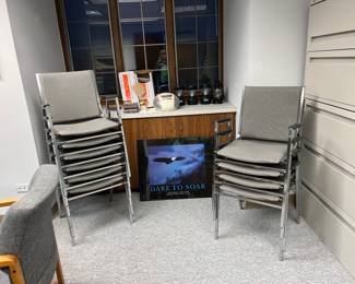 stackable office chairs