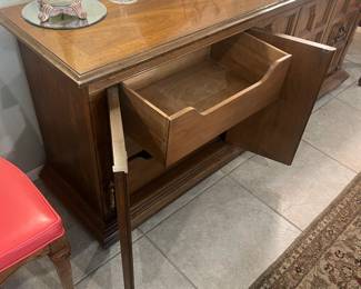 Buffet - Heritage (on rollers)