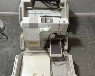 Bernina Record 930 Sewing Machine