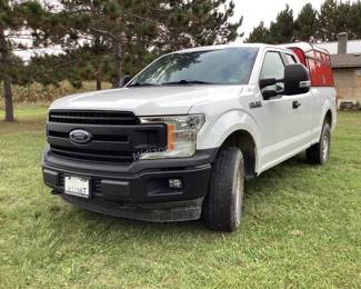 2020 F150 XL 4WD Supercab with ARE Tool Topper