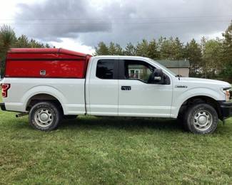 2020 F150 XL 4WD Supercab with ARE Tool Topper