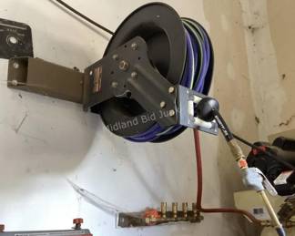 Air Hose with Compressor