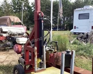 Hand made hydraulic wood splitter