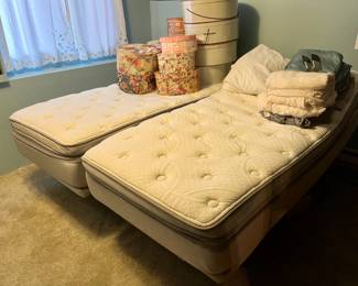 King size split top Sleep Number adjustable bed.  Works and is clean