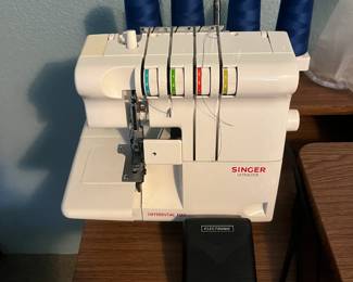 Singer Ultralock serger - 14U-444B
