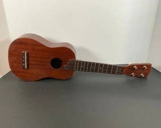 Kamaka 4 String Ukulele (Late 60's)