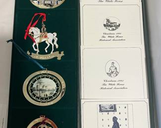White House xmas Ornaments