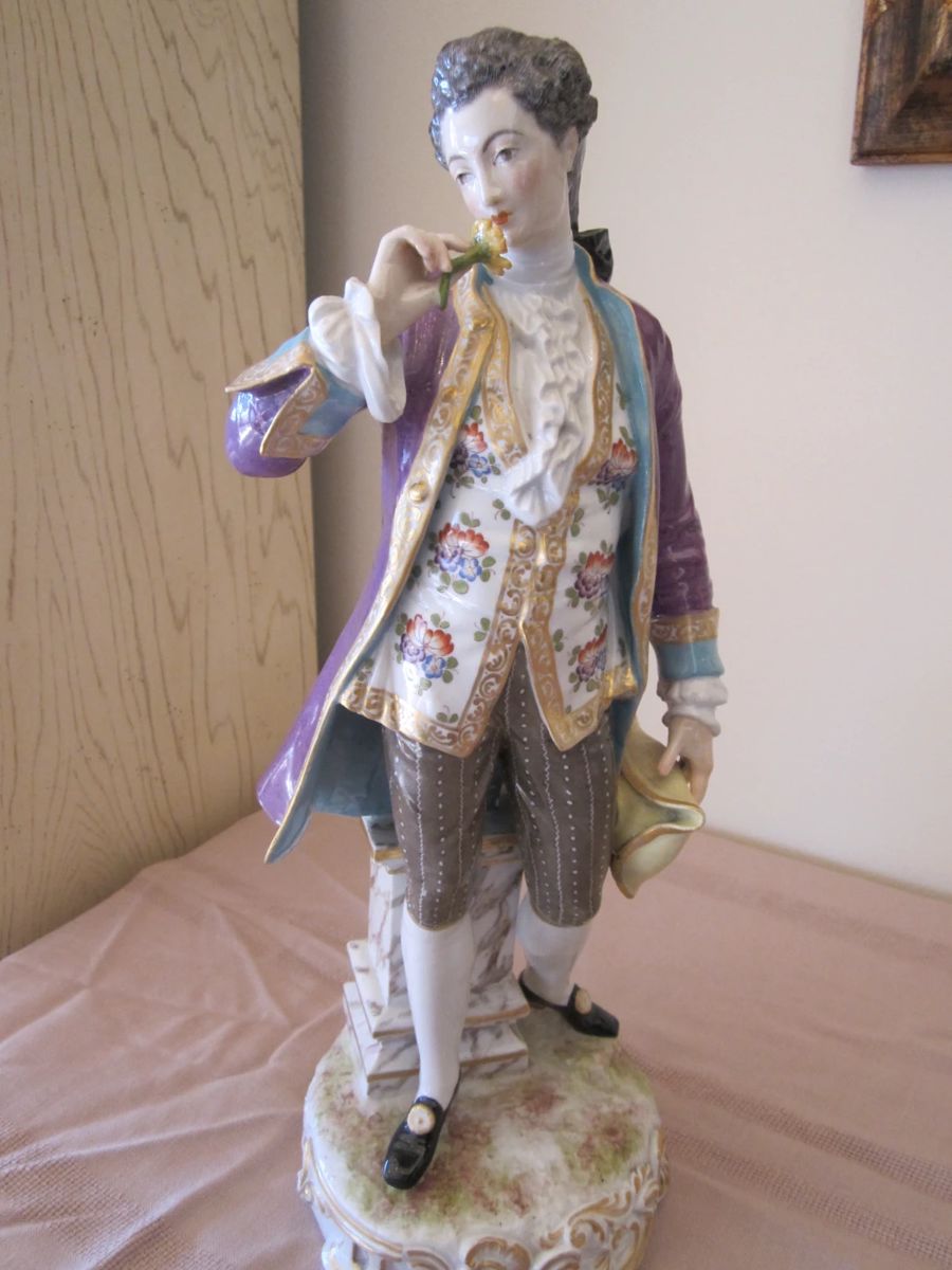 APRILS ESTATE SALES IS IN MILLBURN, NJ FOR... starts on 11/11/2023