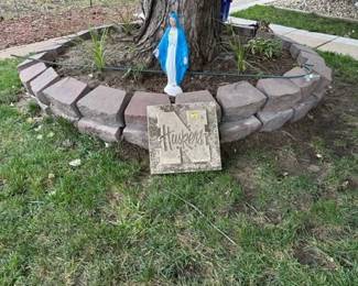 Yard decorations. Bird bath.