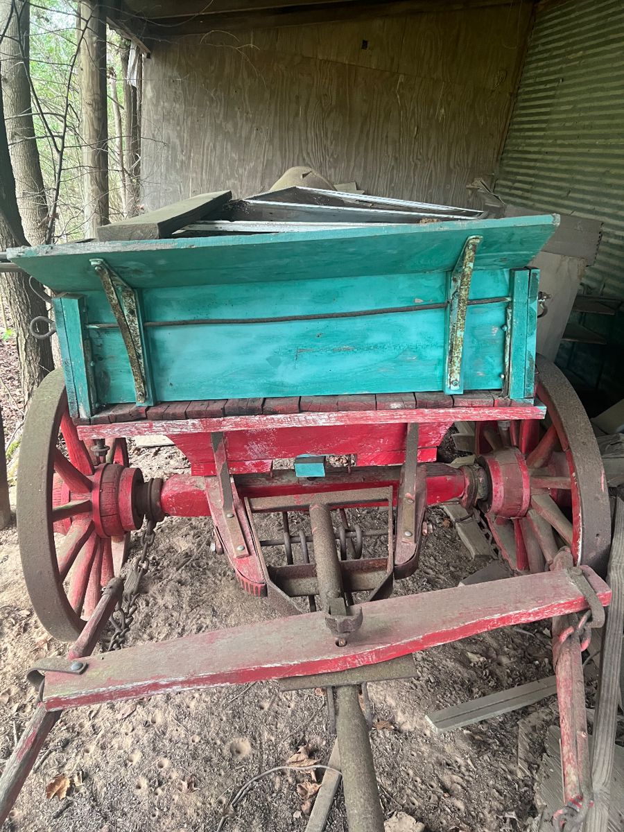 Estate Sale of Ruth Cross in Tyler, TX starts on 11/1/2023