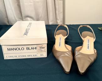 Manolo Blahnik "Carolyn" Size 39 1/2
